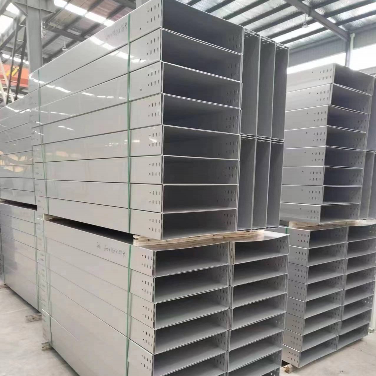 鋁合金電纜橋架